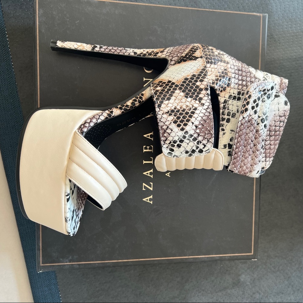 Azalea Wang platform heel